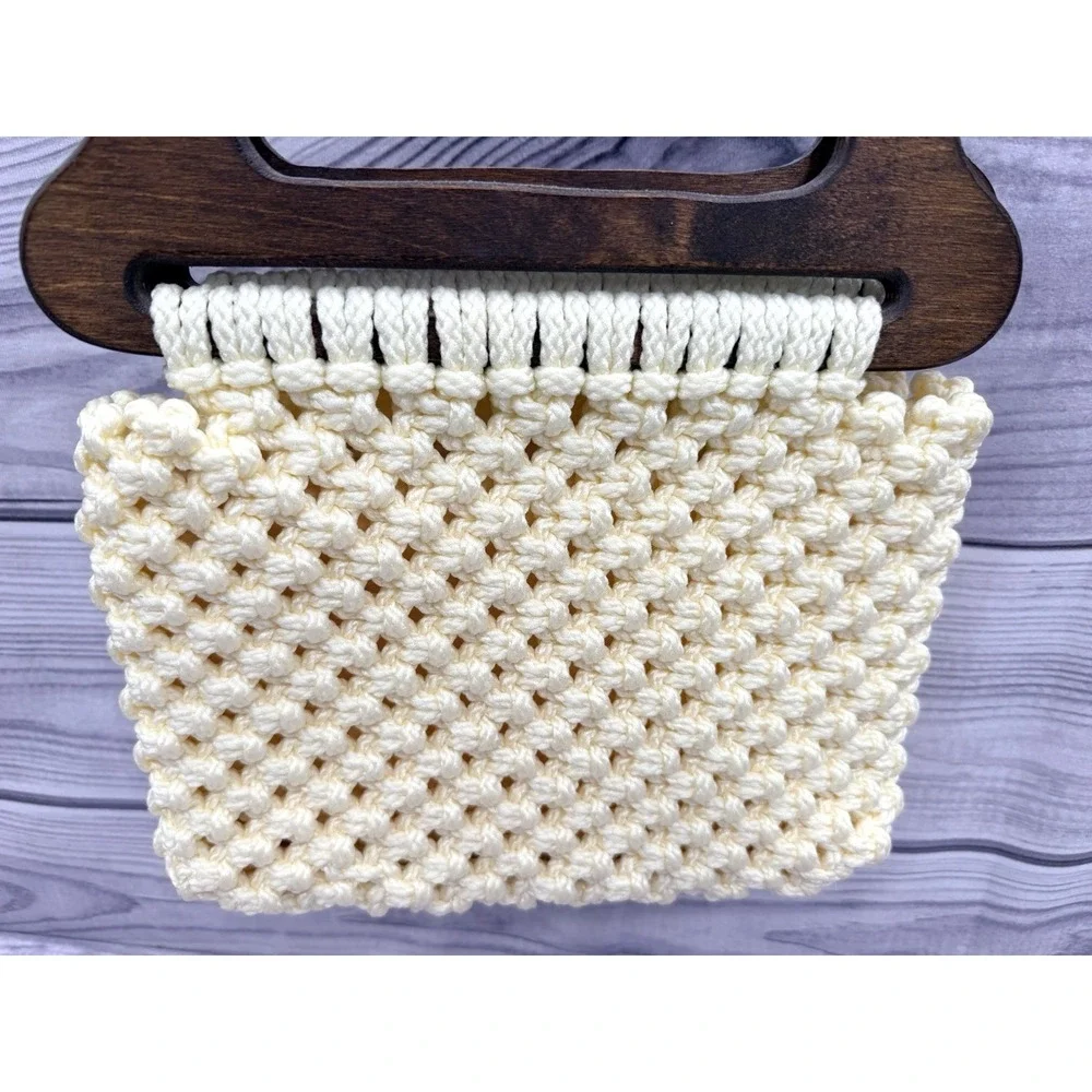 N/A vintage cream